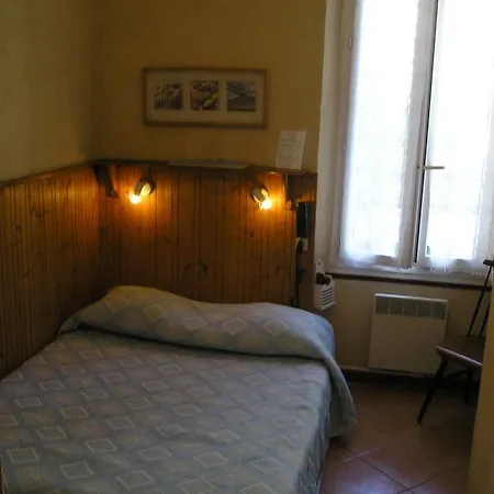 L'ilot Fleuri 2* Le Lavandou