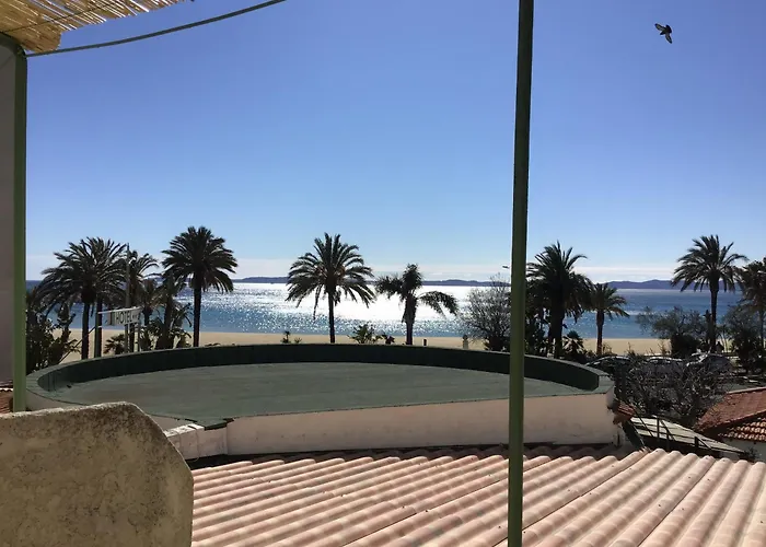 L'ilot Fleuri 2* Le Lavandou