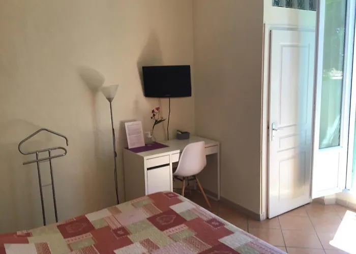 L'ilot Fleuri Ле-Лаванду